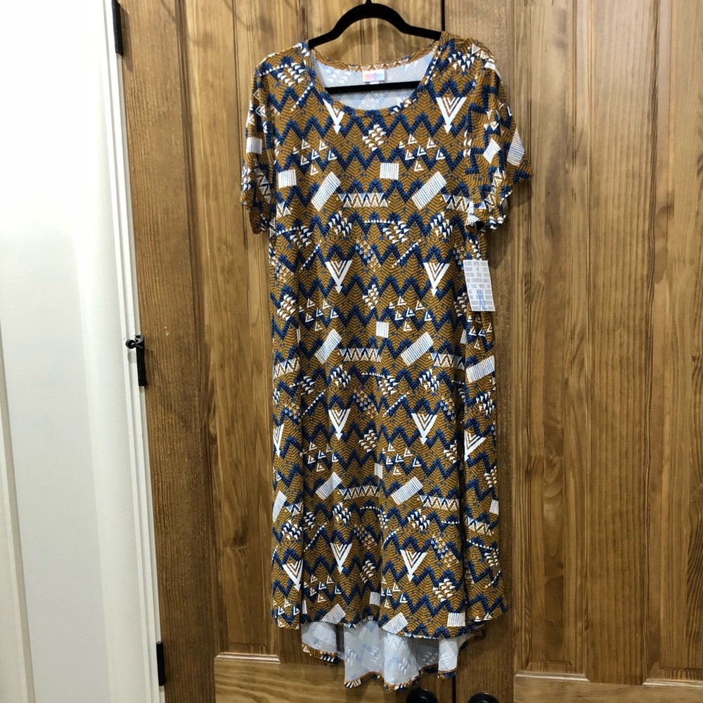 NWT XL Tribal Carly